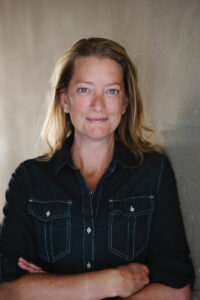 headshot of Kerri Minatre