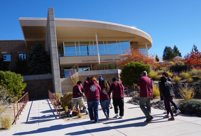 Students from Pyramid Lake Jr/Sr. High School arrive at DRI for Native Waters on Arid Lands Youth Day. October 2018. Credit: NWAL/DRI.
