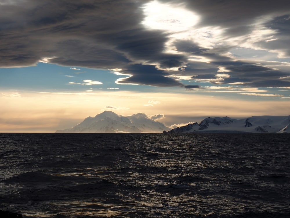 A view of the Antarctic coast from the Southern Ocean. Credit: Bradley Markle, UCSB.
